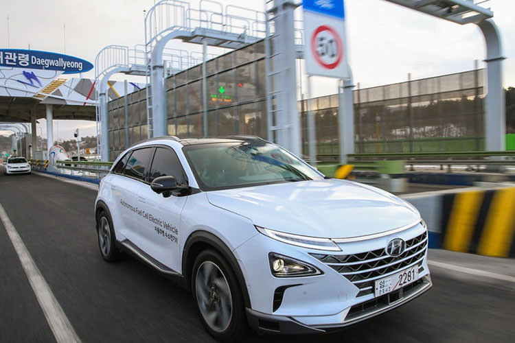 autonomous car hyundai nexo / خودروی خودران هیوندای نکسو