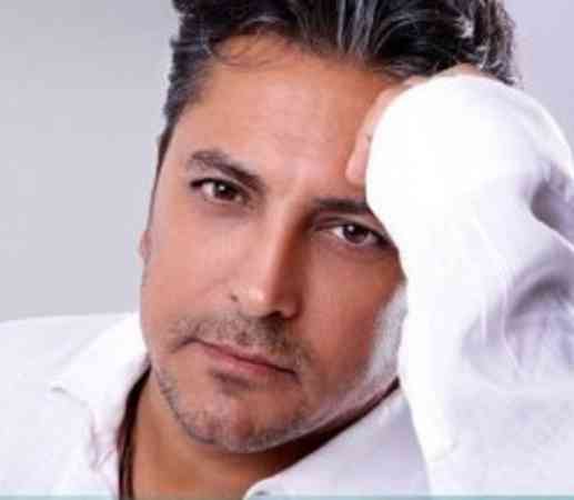 سیاوش شمس | بیوگرافی و عکس های سیاوش شمس